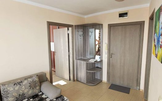 Продается просторная двухкомнатная квартира в комплексе Sunny Beach Plaza, расположенном на курорте Солнечный берег