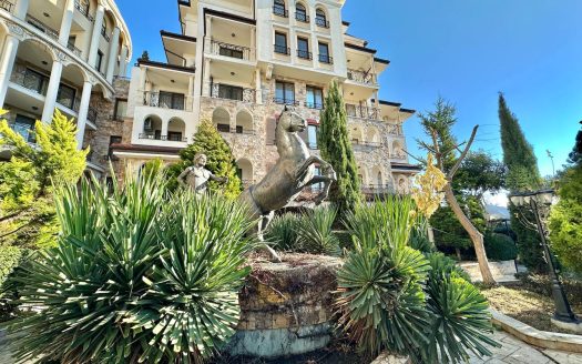 Современная трёхуровневая квартира у моря — комплекс „Эстебан