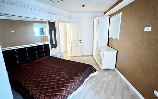 Просторная квартира с одной спальней 92 м² в комплексе Golden Rainbow, Солнечный берег