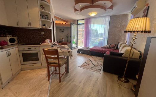 Двухкомнатный апартамент в комплексе «Синяя Перла», квартал Чайка, Солнечный Берег