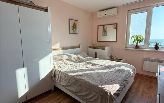 Трехкомнатная квартира с фронтальным видом на море в Marina View Fort Beach, Святой Влас