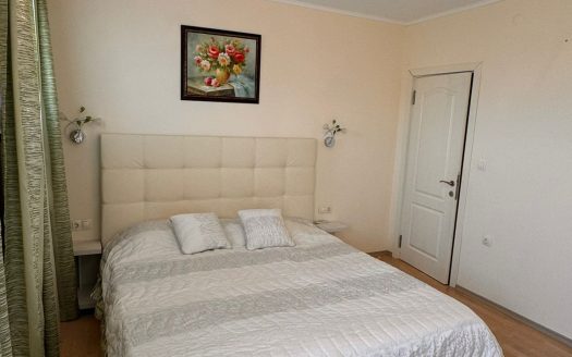 Современная трёхуровневая квартира у моря — комплекс „Эстебан