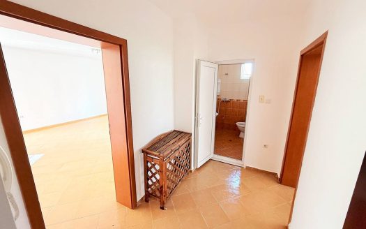 Светлая двухкомнатная квартира в комплексе Solis, расположенном в районе Какао Бич на курорте Солнечный берег.