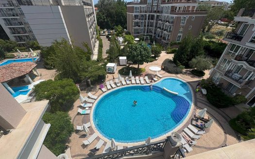 Трёхкомнатная квартира 91 м² в комплексе Izida Palace, Солнечный берег