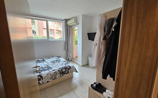 Продается просторный апартамент с двумя комнатами в комплексе Messambria Fort Beach, Святой Влас