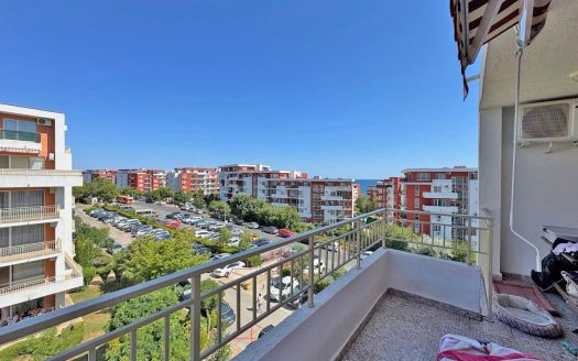 Продается квартира с одной спальней в комплексе Crown Fort Club, Святой Влас