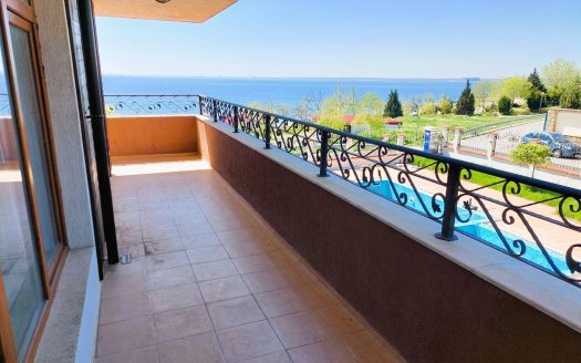 Квартира с двумя спальнями 107 м² в комплексе Rich 3, Равда