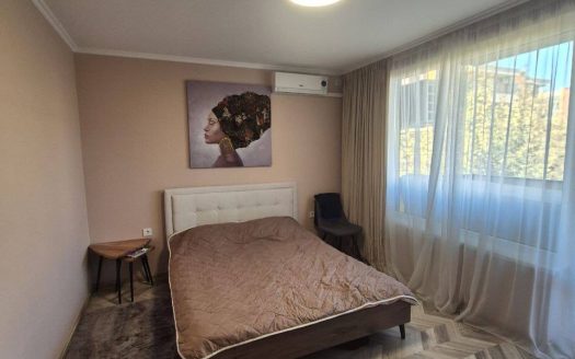 Двухкомнатный апартамент в комплексе Орхидея Форт Нокс с новым ремонтом