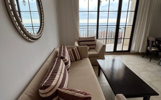 Трехкомнатная квартира с прекрасным видом на море в комплексе The Cliff Beach & Spa Resort  на первой линии в Обзоре