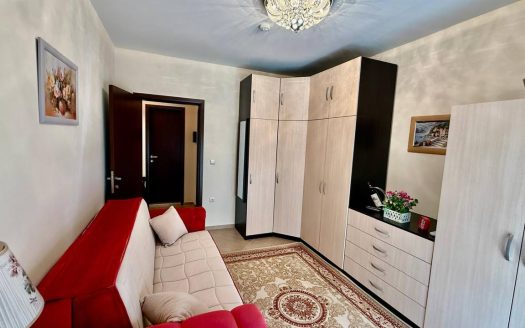 Трехкомнатная квартира 70 м² в комплексе «Солнце и море», Солнечный Берег