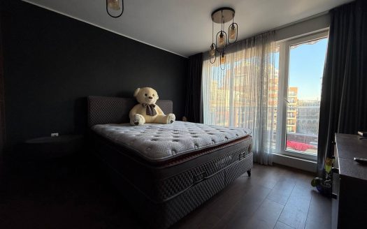 Современная трехкомнатная квартира с видом на бассейн в комплексе Admiral Plaza, Солнечный Берег