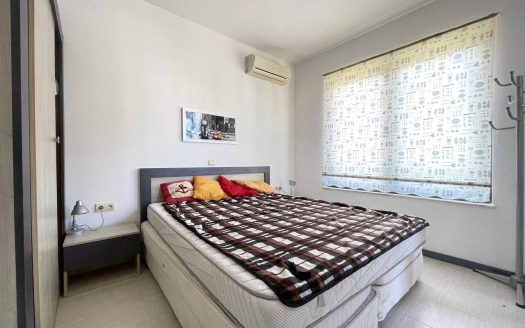 Трёхкомнатная квартира с видом на море в комплексе Свети Никола, Черноморец