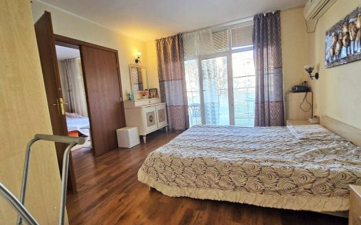 Двухкомнатная квартира с двумя санузлами в комплексе Semiramida, Солнечный берег