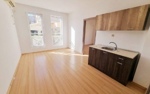 One bedroom apartment without furniture on the first floor in Sunny Day 6, Sunny Beach