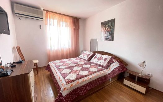 One bedroom apartment with sea view in complex Sinyata D'ga, Chernomorets