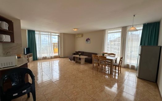 Two bedroom apartment with large terrace and sea view in Midia Family Resort, Aheloy