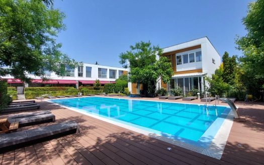 Дом с тремя спальнями в районе Меден Рудник, Бургас