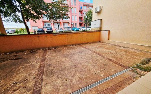 Студия с балконом и видом на бассейн в комплексе Sunny Day 6, Солнечный берег