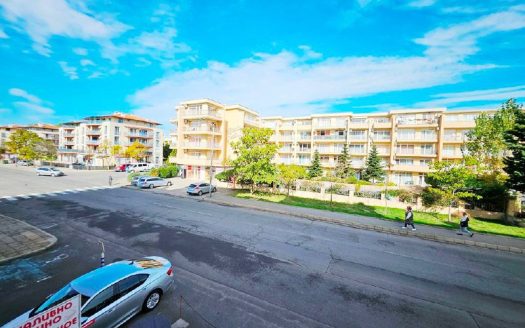 One bedroom apartment with pool view in Sunny Dreams complex, Sunny Beach