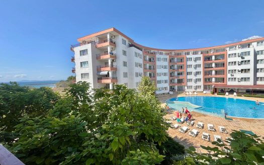 Elegant one bedroom apartment by the sea - first line in Ravda