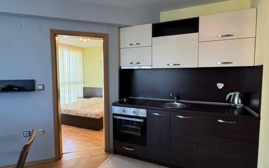 Уютная квартира у моря — комплекс “Marina Holiday”, Поморие