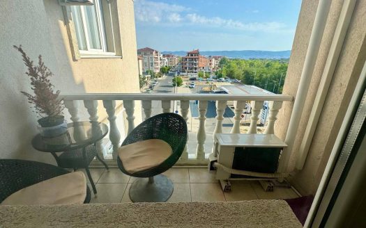 Трёхкомнатная квартира в комплексе Life Style Deluxe, Несебр