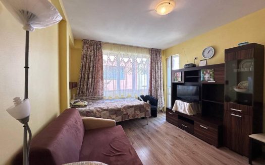 Двухкомнатная квартира без таксы обслуживания в жилом доме «Чёрное море», Несебр