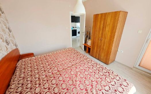 One bedroom apartment with pool view in Persani complex, Sunny Beach