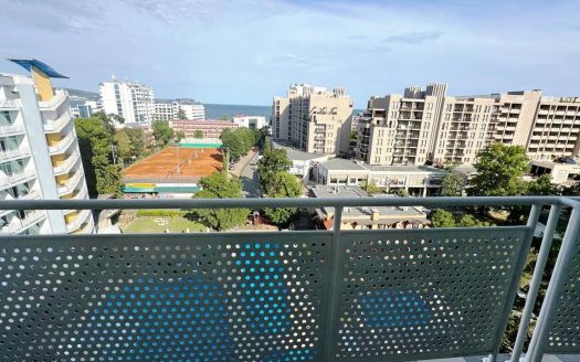 Квартира с одной спальней и просторной террасой — комплекс “Nirwana”, Солнечный Берег