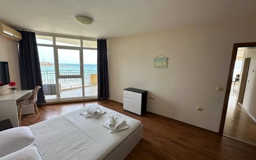 Two bedroom apartment with panoramic sea views and spacious terrace in Midia Family Resort, Aheloy