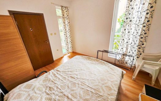 Трёхкомнатная квартира с двумя спальнями в комплексе Sunny Day 6, Солнечный берег