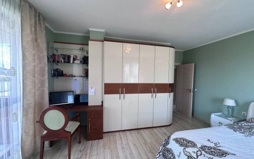 Просторный апартамент с двумя спальнями и большой террасой — комплекс Poseidon, Несебр