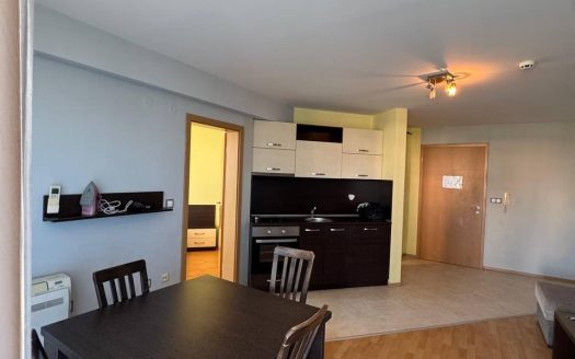 Уютная квартира у моря — комплекс “Marina Holiday”, Поморие