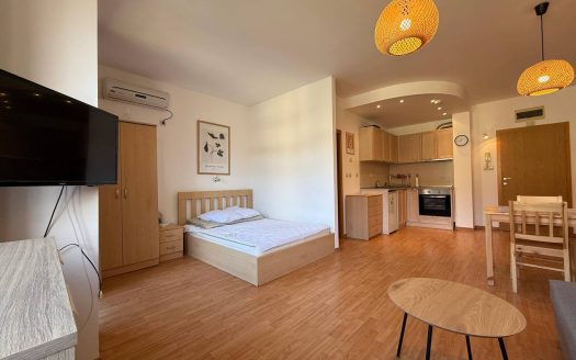 Студия в комплексе Райский сад, Святой Влас