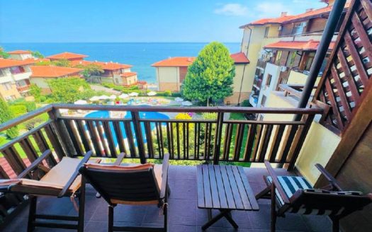 Трехкомнатная квартира с красивым видом на море и бассейн в комплексе Райский сад, Святой Влас