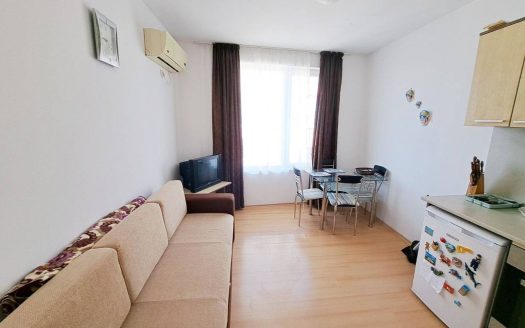 Трёхкомнатная квартира с двумя спальнями в комплексе Sunny Day 5, Солнечный берег