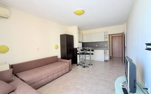 Студия на первой линии моря в комплексе Palm Marin, Равда