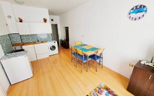 Двухкомнатная квартира с одной спальней в комплексе Sunny Day 4, Солнечный берег