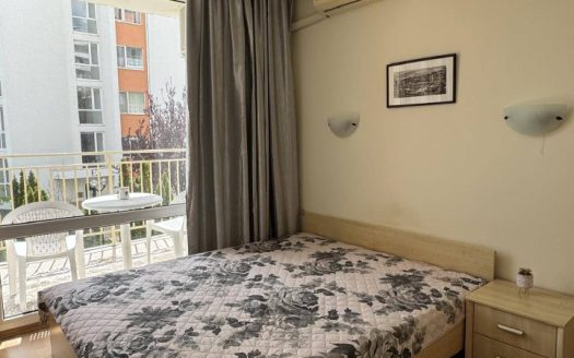 Трёхкомнатная квартира с двумя спальнями в Crown Fort Club, Святой Влас