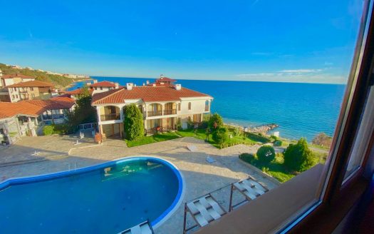 Двухкомнатная квартира с видом на море в комплексе Sun Coast Resort, Святой Влас