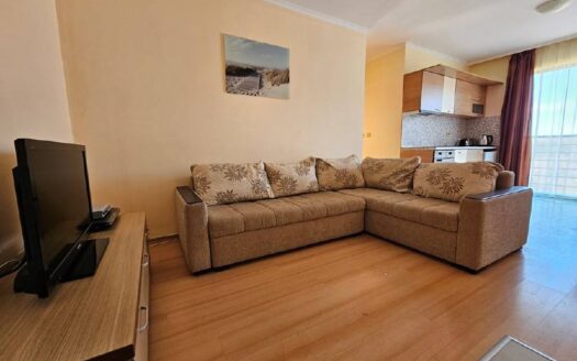 Трёхкомнатная квартира в комплексе New Line Village, Солнечный Берег