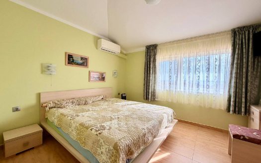 Святой Влас — трёхкомнатная квартира с видом на море и бассейн в комплексе Aqua Dreams