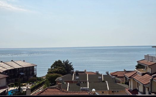 Двухкомнатная квартира с видом на море в Lifestyle 3, Равда — последний этаж, простор и выгодная цена