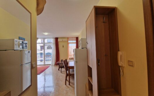 Студия в комплексе Elit 4, Солнечный Берег — комфортное пространство в ухоженном комплексе рядом с морем