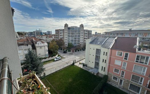 Двухкомнатная квартира в центре Солнечного Берега — комплекс Villa Sofia