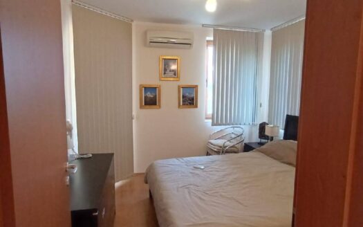 Трехкомнатная квартира с двумя спальнями в комплексе Chateau Valon, Солнечный Берег