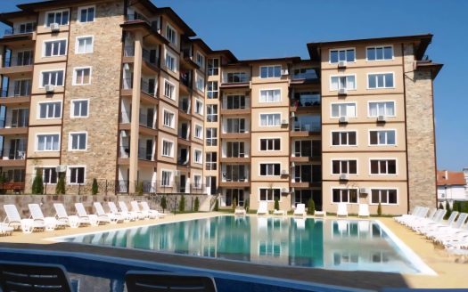 Двухкомнатная квартира с видом на море в Lifestyle 3, Равда — последний этаж, простор и выгодная цена