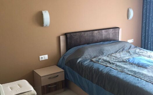 Двухкомнатная квартира в Omega Resort, Равда — просторное жильё у моря с продуманной планировкой и большой площадью