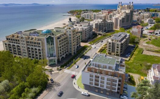 Трикімнатний апартамент у новому житловому комплексі Pomorie Building, Поморіє