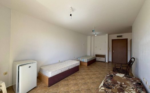 Двухкомнатный апартамент для спокойной жизни у моря — Кошарица, Arkite